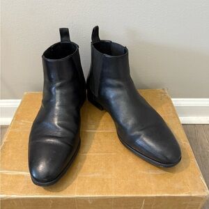 Elegant Black Men's Chelsea Boots